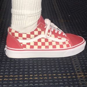 Red white oxford checkardboared Vans Size 9